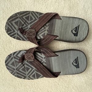 Quicksilver Flip Flops size 7
